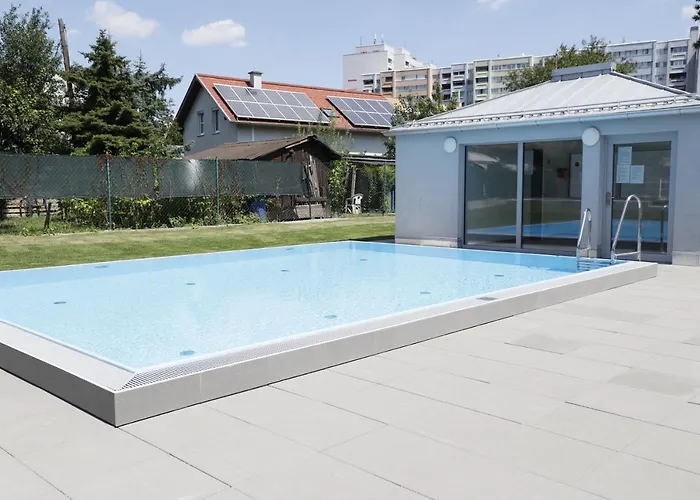 Rooftop Terrace, Free Garage Parking And Pool! Apartman Bécs